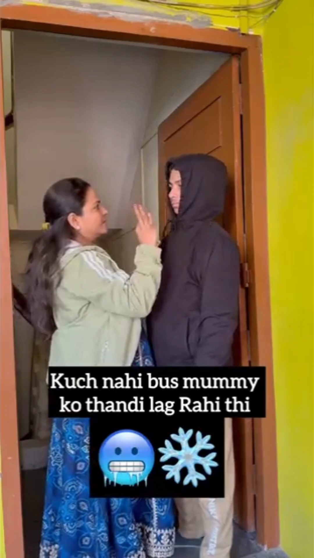 मम्मी को ठंडी लग रही है #shorts #trending
