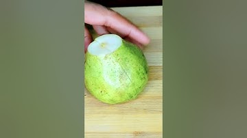 How To Cut Pear 🍐 Easily #shorts #shortvideo #pear @asthazkitchen4781