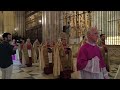 Celebracin del da de san fernando en la s i catedral de sevilla procesin claustral4k