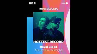 Mountains At Midnight premiere interview on BBC Radio 1 (Royal Blood - 25/05/23)
The boys spoke about the new song Mountains At Midnight and live shows on BBC Radio 1s Future Sounds hosted by Clara Amfo (full interview).
More videos here: https://www.youtube.com/playlist?list=PLwJovW8Mv9OkT7NaXql2cRp8FFIuB_8Ns
Pre-order Back To The Water Below: https://royalblood.lnk.to/backtothewaterbelow
My Instagram: https://www.instagram.com/cheerup_ambrix/ Mountains At Midnight premiere interview on BBC Radio 1 (Royal Blood - 25/05/23)