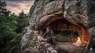 I Spent 72 Hours Building This Impossible Bushcraft Shelter Under a Giant Rock