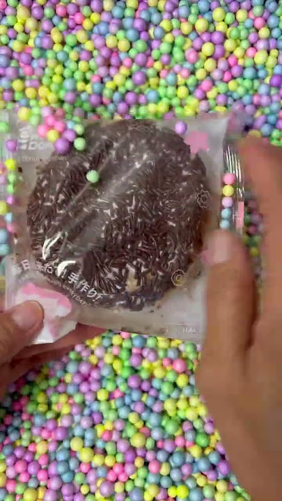 Donat ini enak loh, siapa yang mau? #shorts #huntingjajan #jajanan #donat #donuts