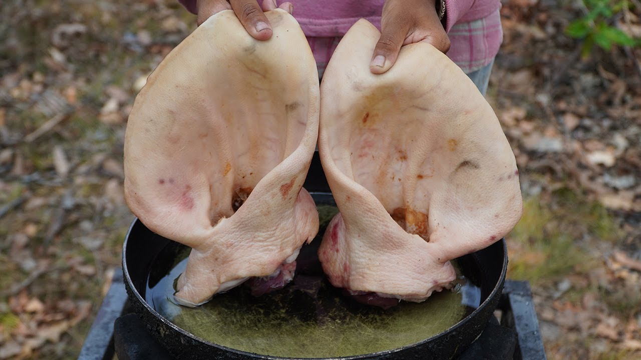Tasty Deep Fried Pig's Ear Recipe / Quick & Easy Pig Ears Cooking for Lunch