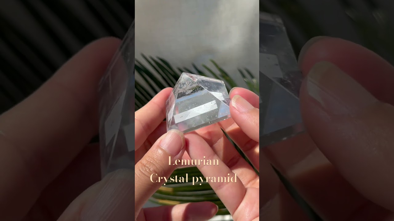 レムリアン水晶】 ピラミッド シェイプ C ブラジル産 Clear Quartz