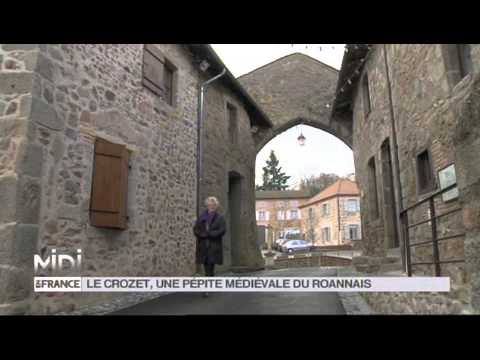 Midi en France’s 2014 guide is explicitly about Le Crozet as a medieval Roannais village. Its published description calls attention to the fortified setting and surviving tower. It offers an older television-era introduction; current labels, museum arrangements and visit details should be checked with the local tourism office.