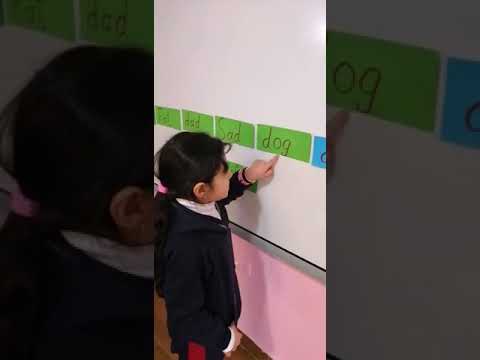 امتحان الانجليزي لطلاب ال 2 ابدعتم حبايبي ربي يحفظكم روضتي العالم الصغير