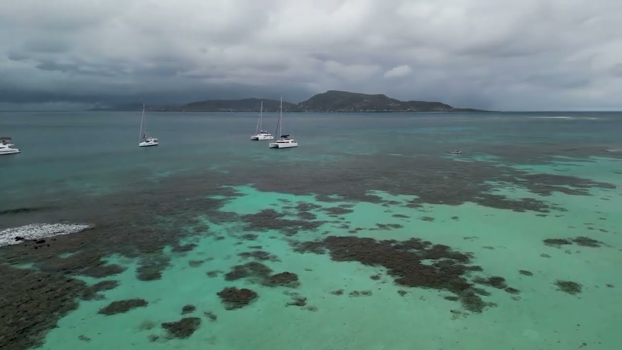 Karaiby Mopion Island Dron DJI Mini 3 Pro