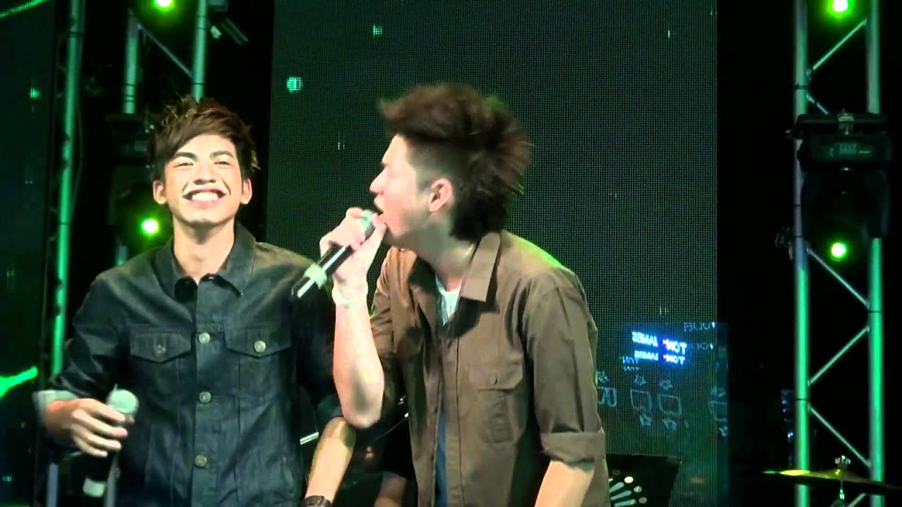 Ton AF8 & James - 05 ไม่มีตรงกลาง @ Slim - 120318 [Full HD]