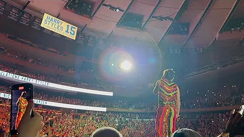 Harry Styles gets his own banner in Madison Square...