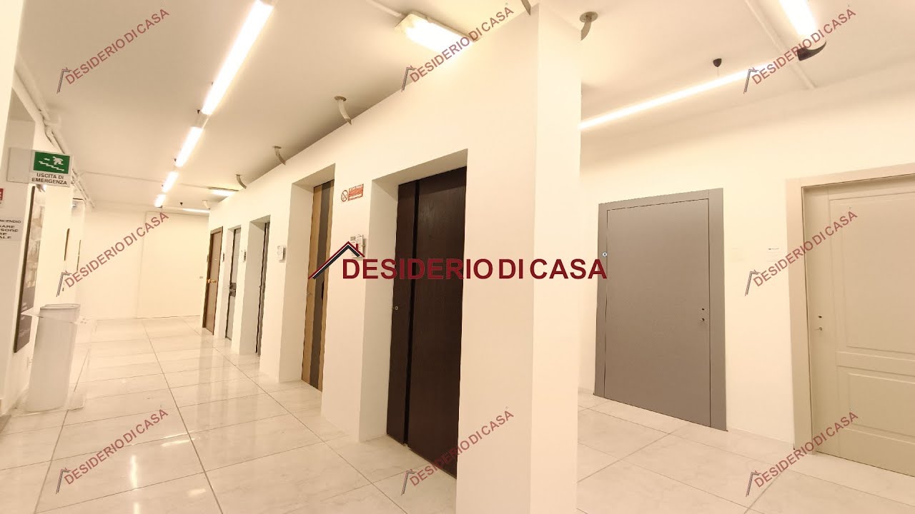 Ficarazzi: Magazzino 254 Mq - Rif. V3286