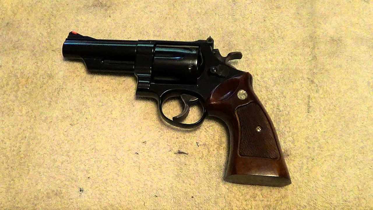 Smith & Wesson model 29-2 .44 Magnum revolver with 4 inch
