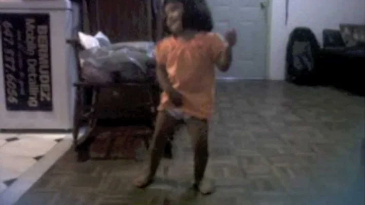 Dancing 3 Year old - Susana Langlois