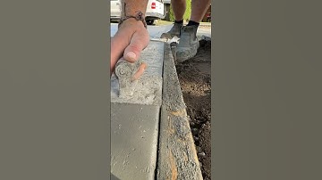 Edging/floating #concrete #satisfying #lucidconcrete #concretework #construction #satisfyingvideo