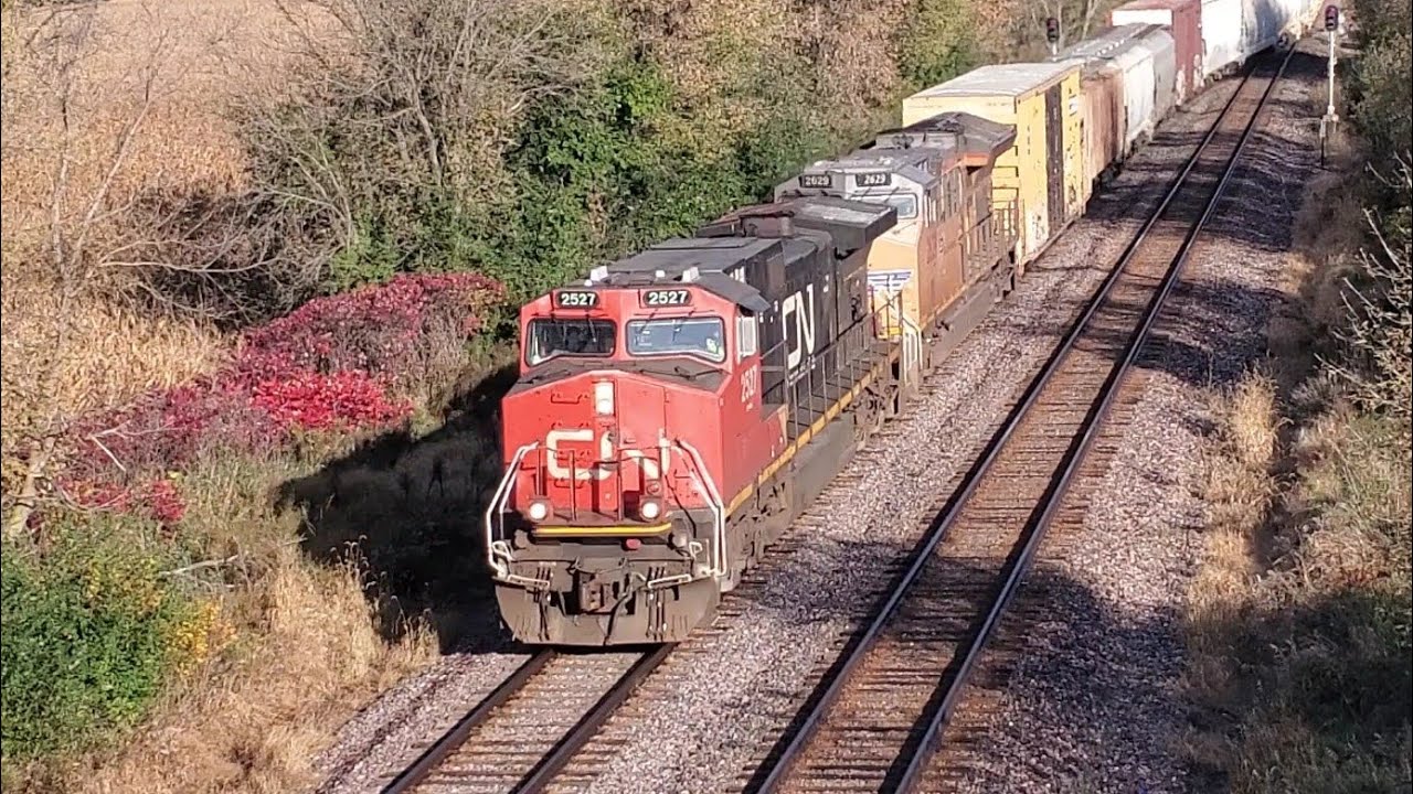 RARE CN C44-9W Leads on Union Pacific Manifest! AND 1616, Abraham Lincoln Unit!