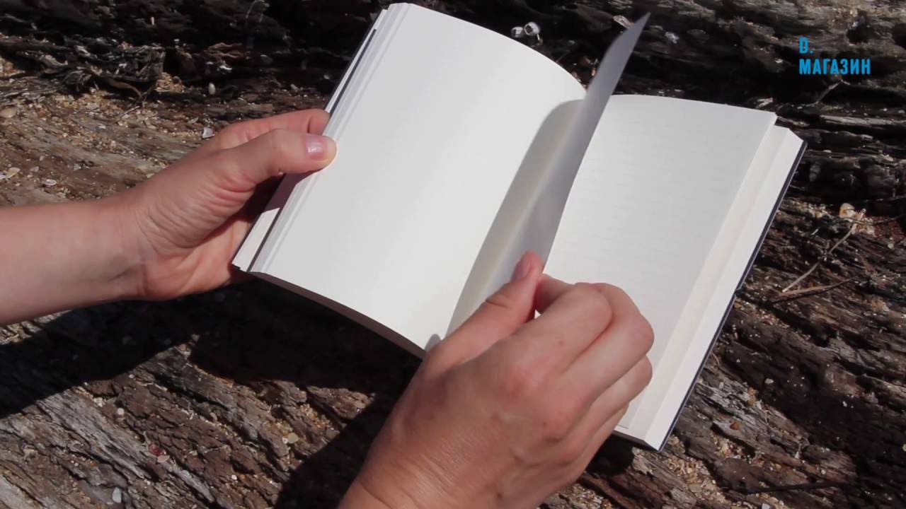 Блокнот для путешественников Ciak Travel Book на пляже в Болгарии