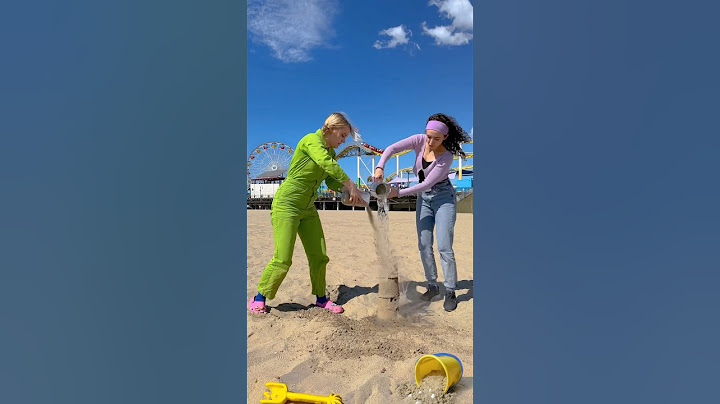 Best way to make a sandcastle 🏖️ @happykelli #vfx