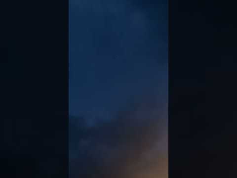 Video Random video of the sky. Looks like it's going to rain - youtube