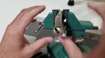 (43) Lockpicking: Mul-T-Lock MT5 Pick and Gut
