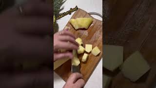Here is an easy way to cut a pineapple! Trying the CRAZY pineapple HACK!!