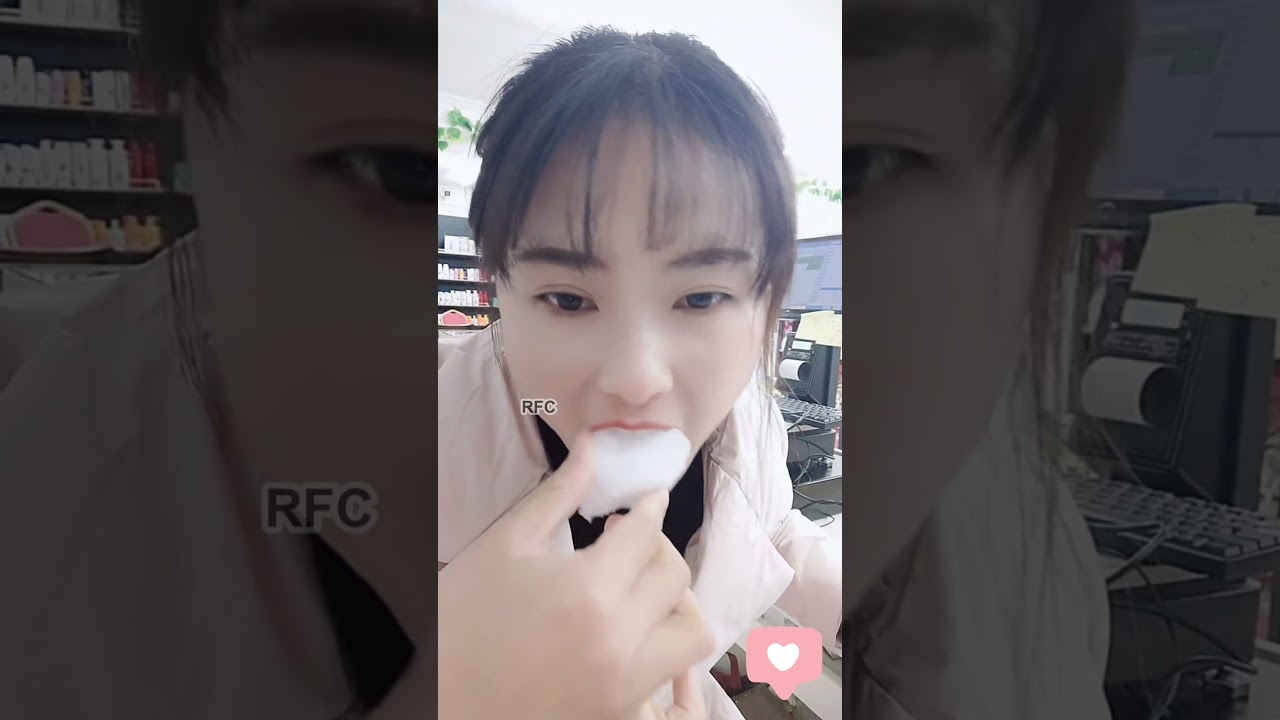 🌨FREEZER FROST EATING🌨 [Ice ASMR] ❄️OnlyBites❄️ #24