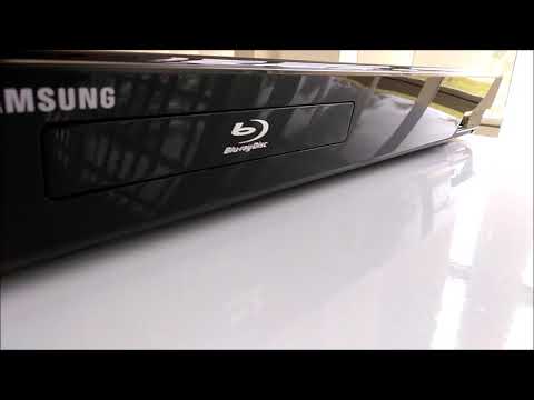 Samsung Blu Ray HD DVD Player with HDMI Cable + RCA Connectors