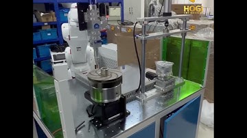 The small 6-axis robot is equipped with double stations and 8-axis linkage.  #weldingrobot #6axis