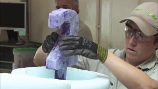 How To: Make a Panda Birthday Cake screenshot 4