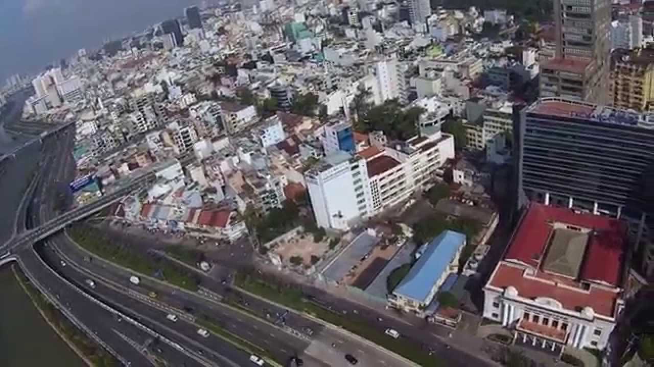 Bitexco và Bến Nhà Rồng - YouTube