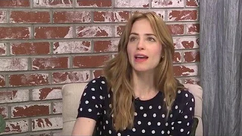 Actor Jaime Ray Newman Talks about Growing Up in M...