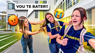 A Valentona Da Escola Nos Seguiu Até A Nossa Casa Para Nos Bater