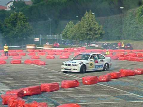 Drifting Graziano Rossi su BMW M3 a San Marino 200...
