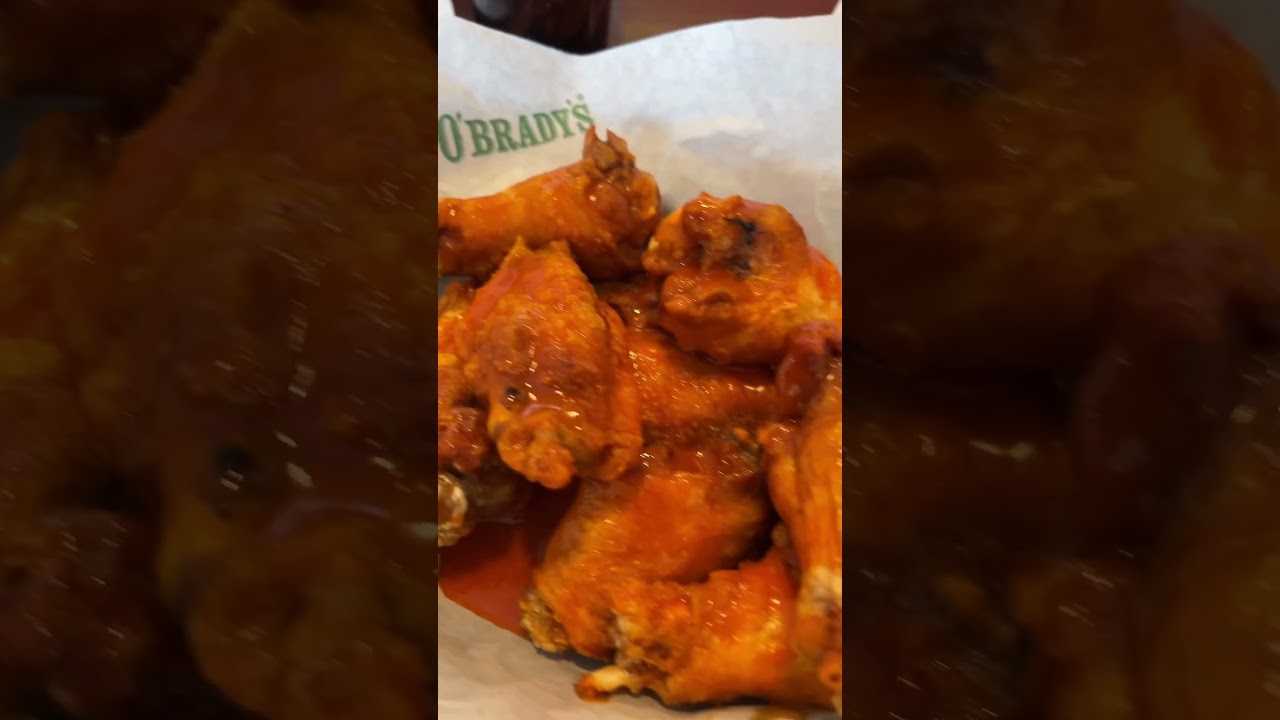 Trying out Buffalo Chicken Wings from Beef O Brady’s!!