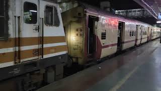 PALANPUR TO DADAR ll JOURNEY IN RANAKPUR EXPRESS #railway #train #travel #indian