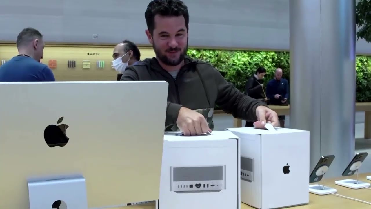 Apple shares slump despite beating sales expectations