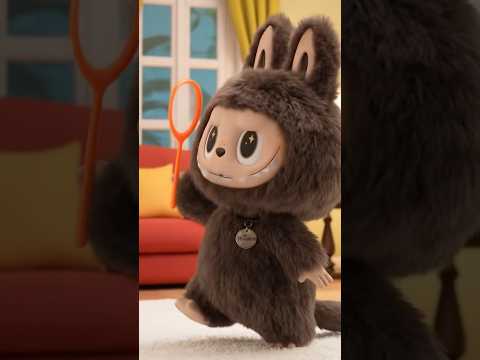 لابوبو والذبابة Labubu لابوبو