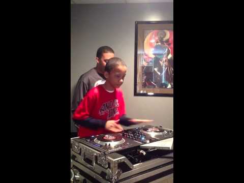 Father/Son - Back 2 Back On Numark NS7 - Scratching "Public Enemy #1"