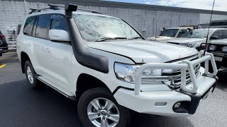 2019 Toyota Landcruiser 200 GXL with loads of gear! Done only 67,000km