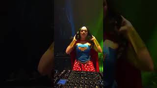 Super Lady DJ Show |Party Nite #dj #djremix #shortsvideo #shortsviral #livemusic #dance #breakbeat Super Lady DJ Show |Party Nite #dj #djremix #shortsvideo #shortsviral #livemusic #dance #breakbeat