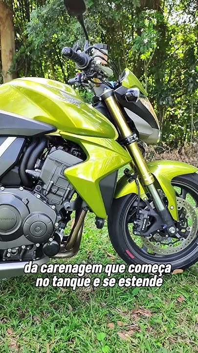 CB 1000R ainda tira onda mesmo 10 anos depois? 4 cilindros ronca forte