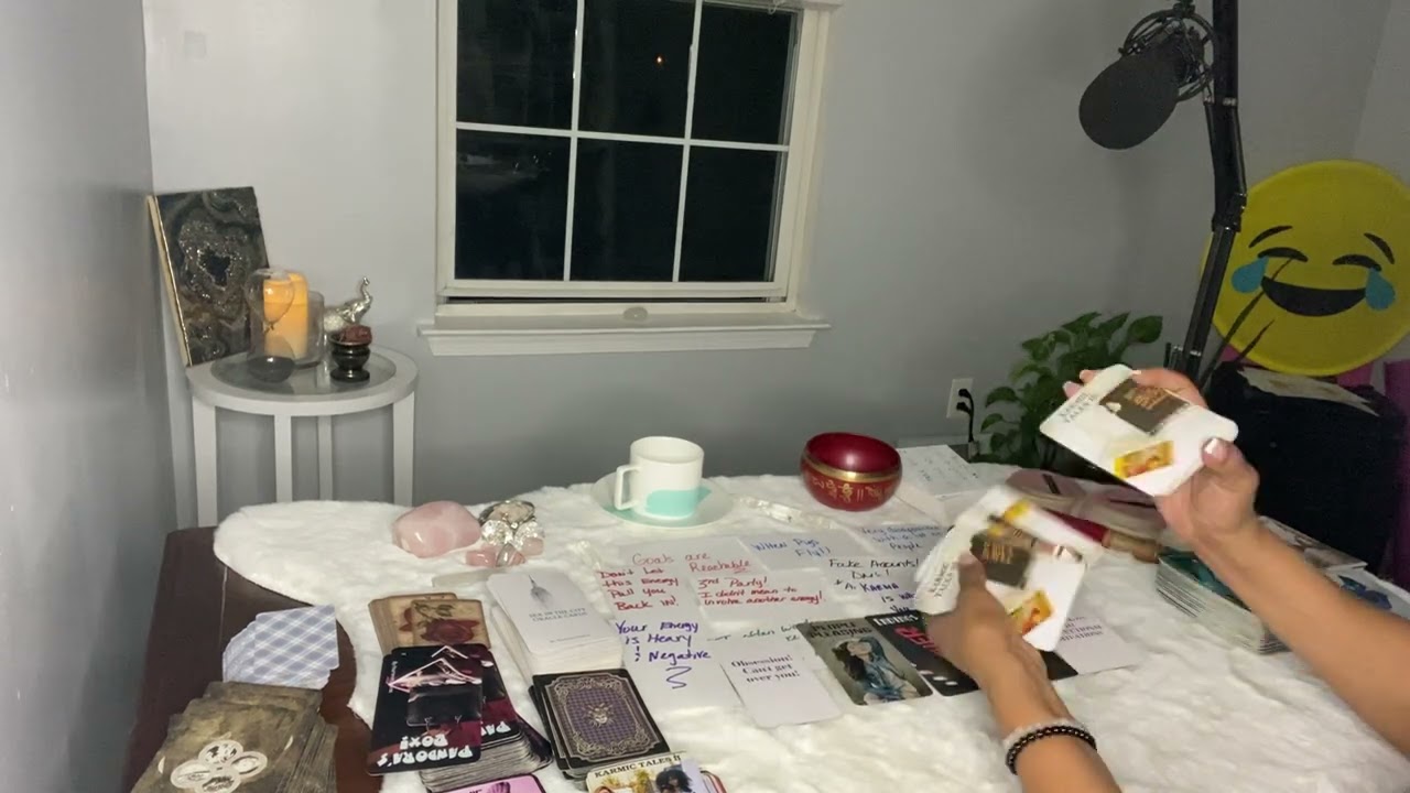 PISCES ♓️ PISSED & REVENGEFUL BECAUSE U WALKED AWAY. FAMILY LIKED YOU. VERY SNEAKY PERSON.