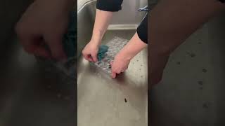 How to Clean Polycarbonate Chocolate Molds