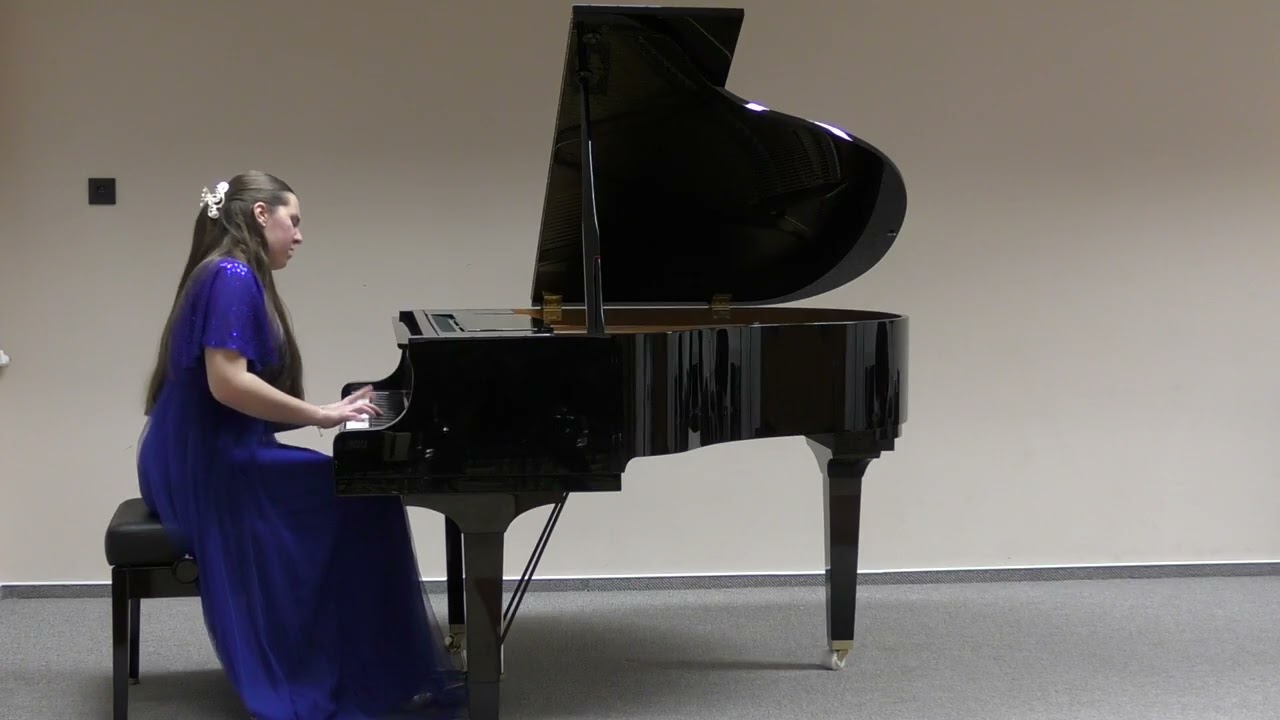 Viktória Kuprijanov (14)- F. Chopin- Nocturne in f-mol, Op.55 No.1