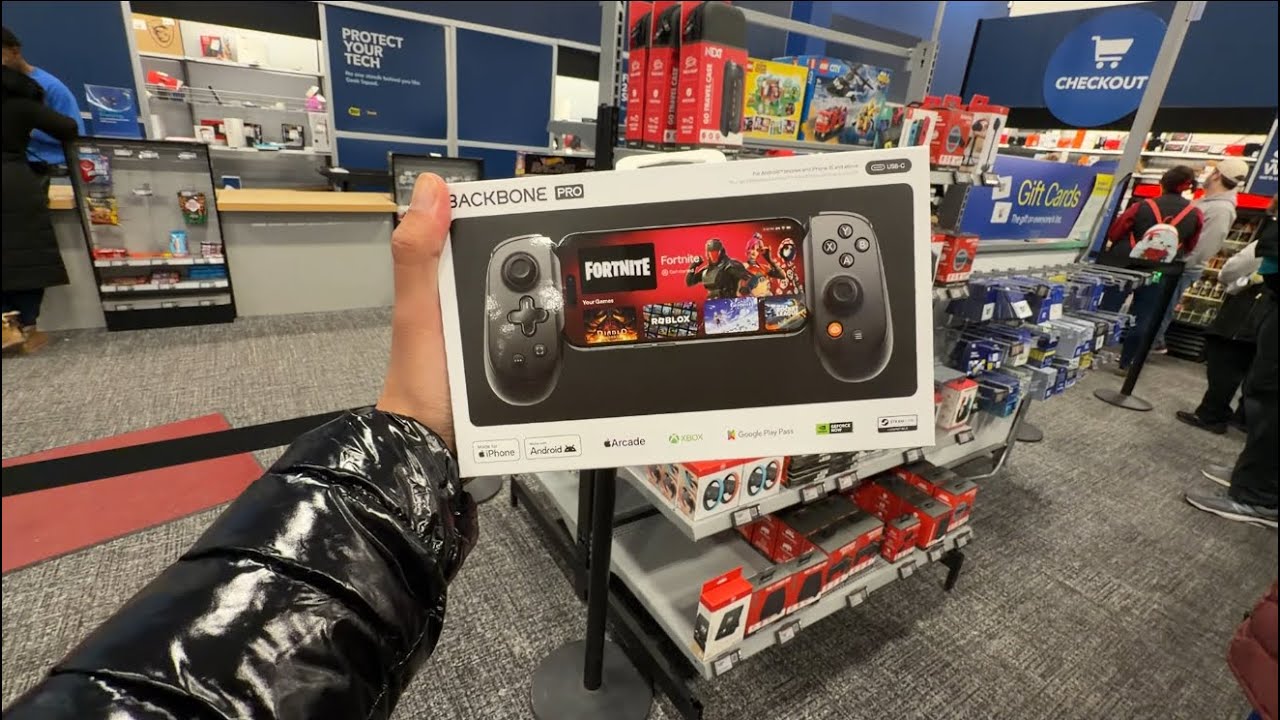 Получите эксклюзивный скин Backbone Pro Clyde для Fortnite в магазине!