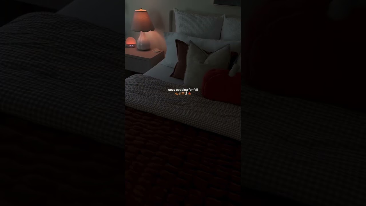 Cozy bedding for fall🍂