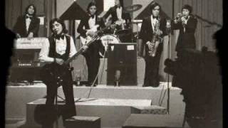LOS GALOS-Canta Lucho Muñoz-Perdona si me ves llorar-1972 chords