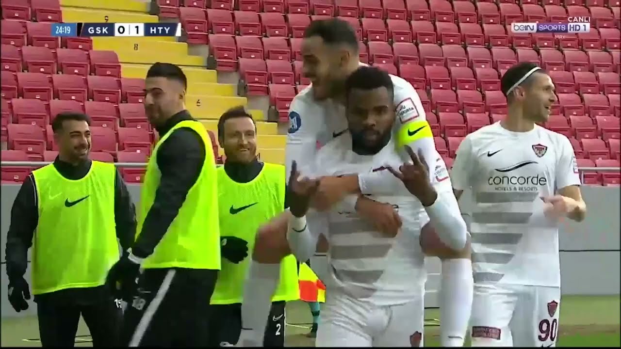 Highlights | Aaron Boupendza