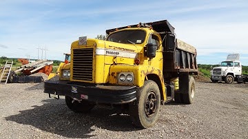 1971 Diamond Reo Dump Truck