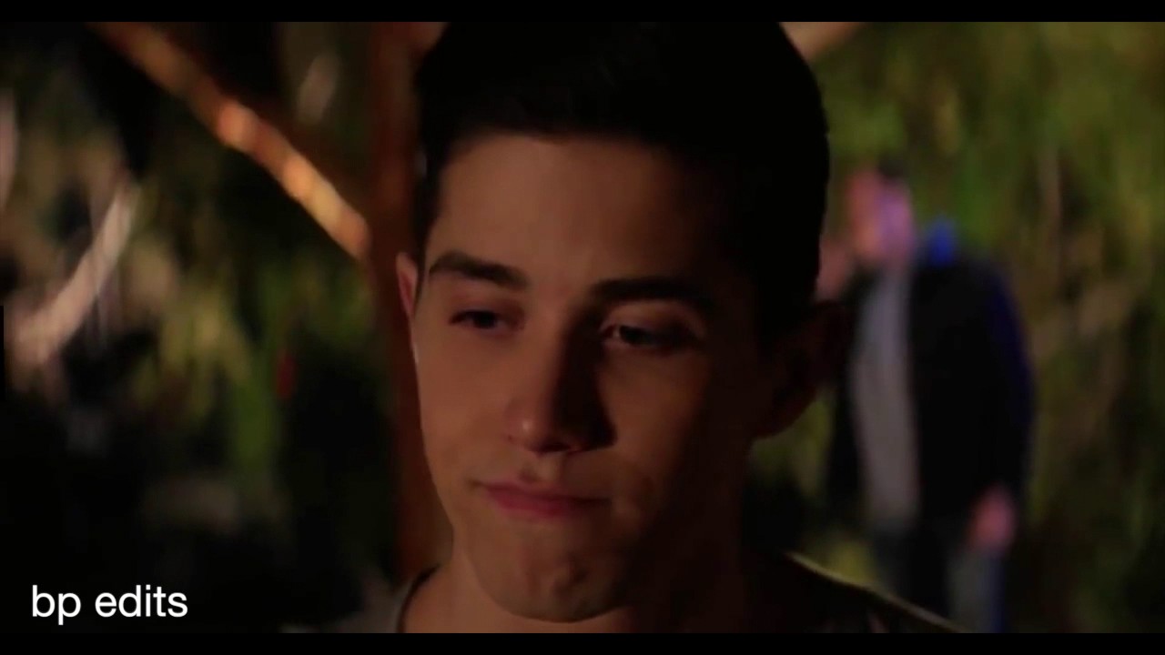 Montgomery De La Cruz