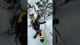 Как найти лыжу в снегу #ski #skigear #skiingstunts #skiing #skiingfails #лыжи