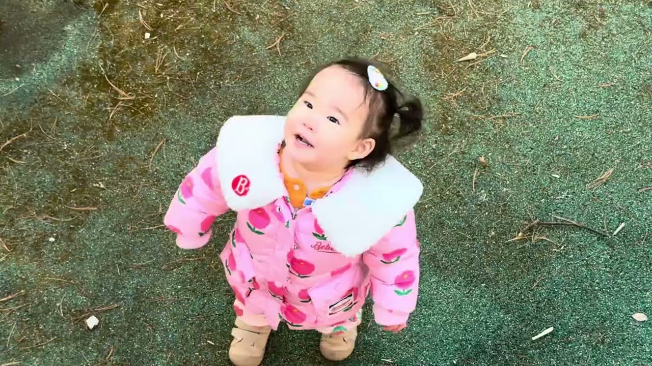 Toddler Plays Hide and Seek with Mom 🥹